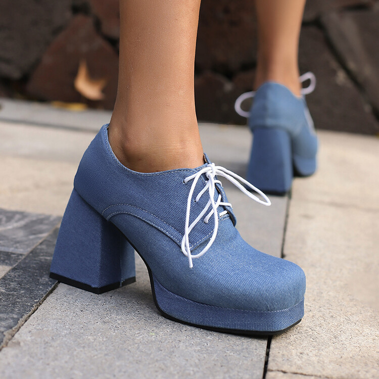 Deep Mouth Flat Shoes with High Chunky Heel and Lace-Up